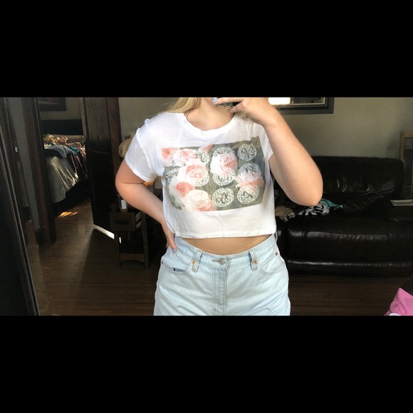 Pacsun cropped t-shirt - Picture 2 of 2